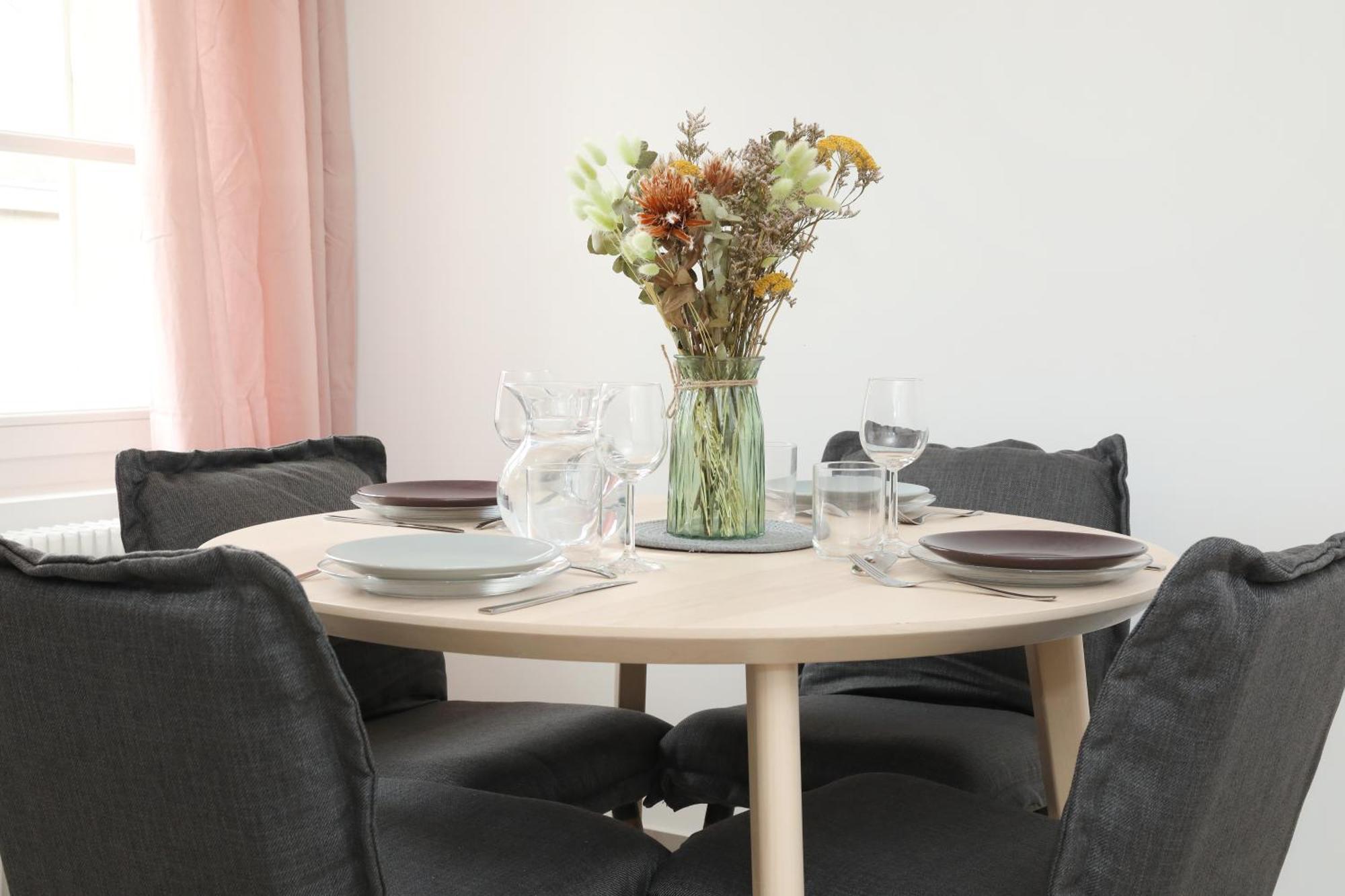 Apartment Jockey Stable By La Boite En *