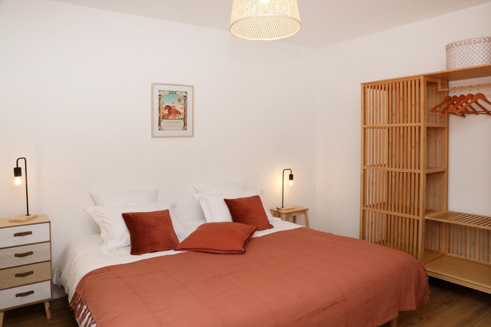 Jockey Stable By La Boite En *