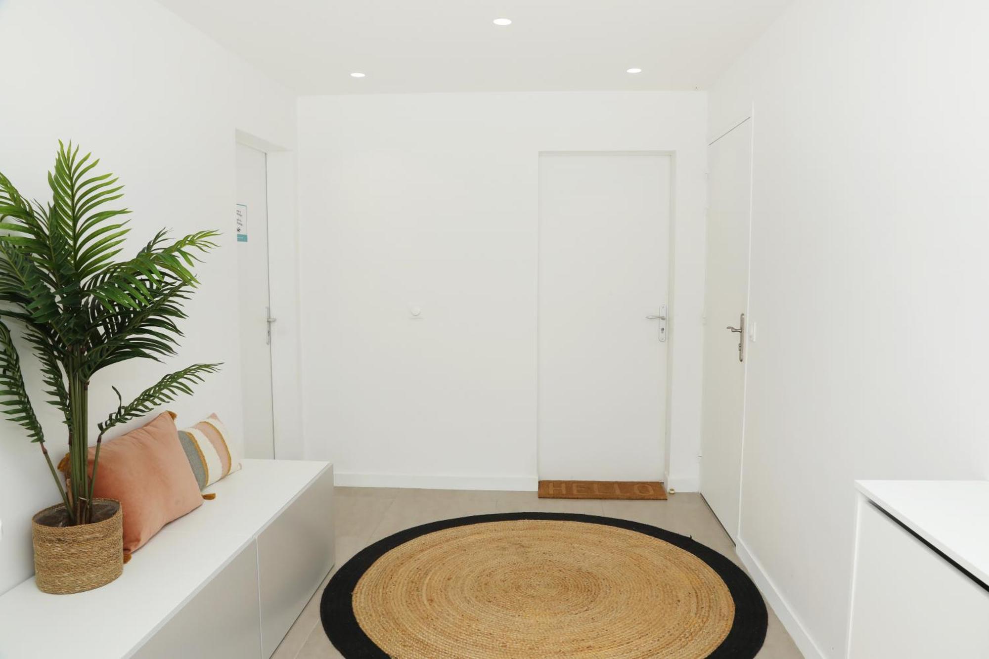 Jockey Stable By La Boite En *
