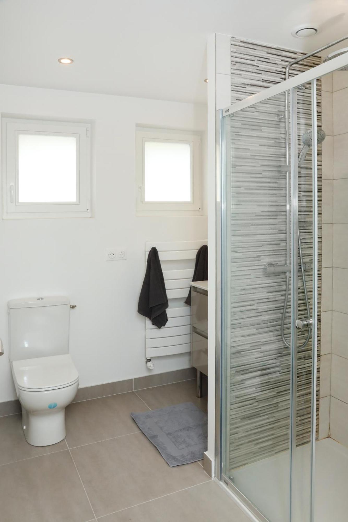 Jockey Stable By La Boite En Apartment *